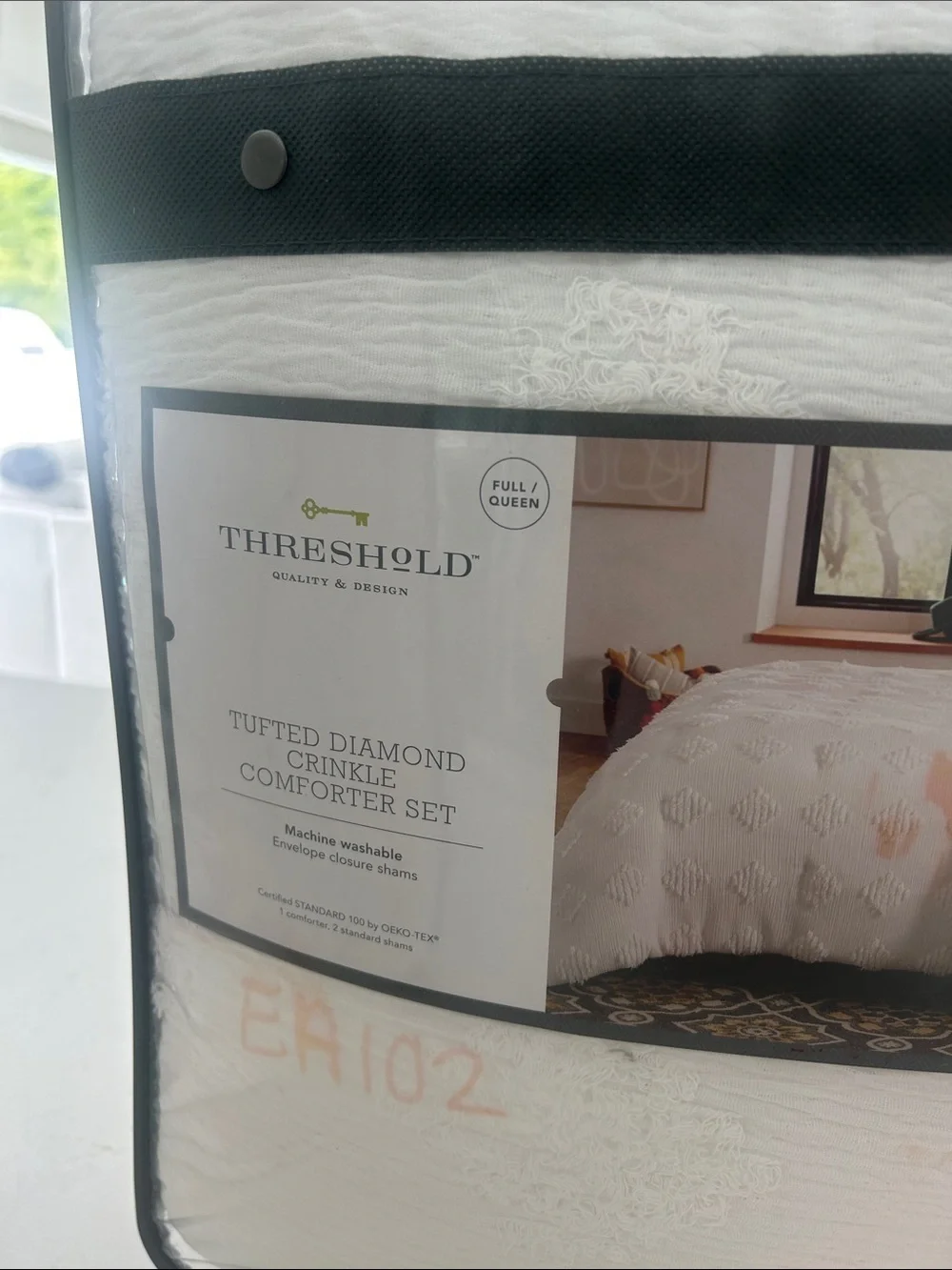 White Textured Diamond Duvet Comforter and 2 shams full queen
